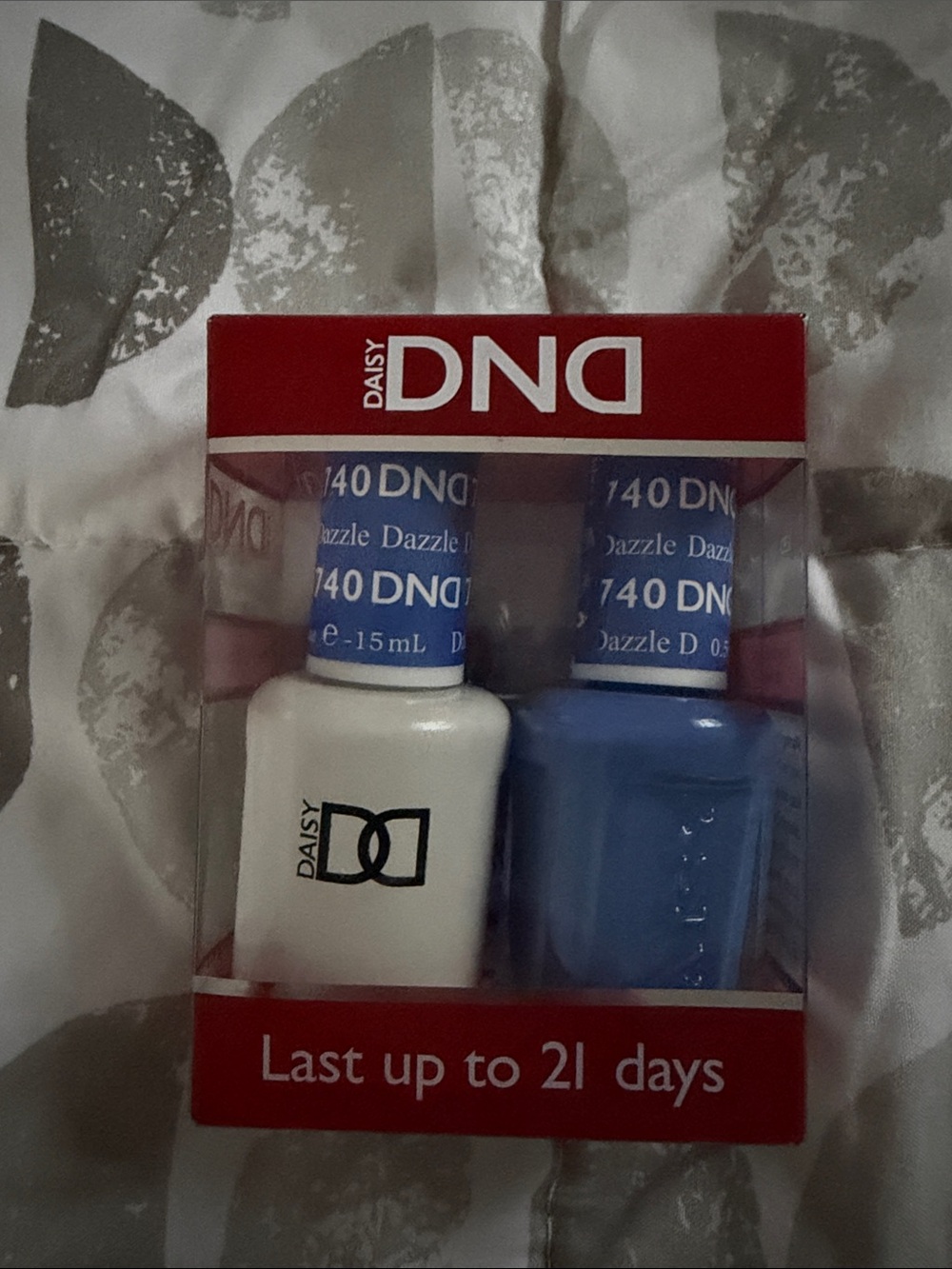 BRAND NEW DND Gel and Regular polish set in Dazzle 740